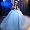 Vestido de Baile com Cauda, Vestido de Quinceañera Sem Alças Off-The-Shoulder, Vestido Princesa de Tule Bufante, Vestido com Aplicação 3D