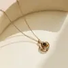 Collar Colgante de Acero Inoxidable Transfronterizo con Proyección de Circonita Microincrustado con Diamantes, Moderno y Versátil, Acero de Titanio de Lujo Ligero y de Gama Alta
