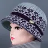 Otoño Invierno Mujer de mediana edad y anciana Cálido con felpa interior Sombrero de lana para madre Sombrero de pescador tejido con protección para las orejas y protección contra el frío de pelo de conejo para señora mayor abuela