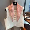 Bufanda Triangular Elegante a Cuadros Estilo Chanel de Alta Gama, Bufanda Cómoda para el Cuello Cuadros Pequeños Decorativa, Chal de Seda con Protección Solar