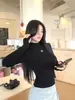 Suéter de Tricô Bordado Cinza de Manga Longa para Mulheres, Perfeito para Outono e Inverno, Pode Ser Usado como Camada Base ou Peça Externa, Extremamente Bonito e Estiloso, com um Toque de Luxo