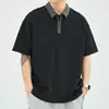 Polo de manga corta de verano para hombre, marca de moda, holgado, sencillo, de talla grande, informal, combinable con todo, con solapa y media cremallera.