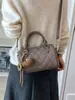 Bolso acolchado para mujer, nuevo bolso de hombro vintage para el trabajo de otoño 2026, bolso Boston cruzado de alta gama