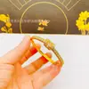 Fornecimento ao vivo cobre banhado a ouro moda incrustação irregular personalidade pulseira nó fivela pulseira joias femininas atacado