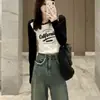 Camiseta de Manga Longa com Estampa de Letras para Mulheres, Camisa Básica para Primavera e Outono com Design Único, Top Curto Slim de Cintura Alta para Figuras Baixas