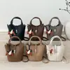 Diseño de Nicho Casual Simple Bolso Cubo Moda Nueva Textura Bolso de Hombro Único Cruzado Bolso de Mujer Invierno 2025