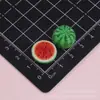 Pinzas para el pelo, gomas para el pelo, decoraciones para zapatos, llaveros y adornos de resina de frutas y sandía 3D realistas - materiales vendidos al por mayor