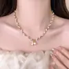 Colar Pingente Borboleta com Gradiente Verde para Mulheres, Corrente Clavicular de Luxo de Alto Padrão, Novo Modelo 2026