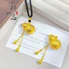 Pendente de Cabacinha com Recortes Filigranados e Franja Dourada Estilo Antigo da Loja de Ouro com a Palavra "Fu" Novo Pingente de Cabacinha Chinoiserie Venda por Atacado