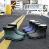 Botas de lluvia de moda transfronterizas para hombre, suela gruesa, resistentes al desgaste, antideslizantes, de goma, impermeables, botas de lluvia para cocina, zapatos de pesca para exteriores para hombre