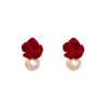 Elegantes Brincos de Flor de Veludo Vermelho para Mulheres, Modernos e de Alto Padrão, Estilosos e Versáteis, Acessórios de Orelha Simples e Doces