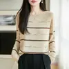 Suéter de seda a rayas de estilo suave y brillante para mujer, cuello redondo, holgado, ajustado, tejido de punto, versátil para primavera y otoño, se puede usar solo o como capa base