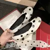 Sapatos de Salto Alto Elegantes com Bolinhas Moda Feminina 5,5cm 2026 Primavera e Outono Novos Bico Redondo Salto Agulha Baixo Couro