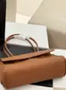 Bolso Estilo Chanel 26S Baguette Bolso de Hombro de Piel Genuina Bolso de Axila Acolchado Versión de Alta Gama Bolso de Mano con Patrón de Grano Bolso Bowling