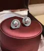 Brincos de Prata 925 com Agulha e Pérolas Swarovski, Brincos de Tarraxa Anel Mobius Cheio de Diamantes para Mulheres, Brincos de Luxo Estilo Chanel