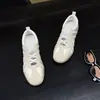 Zapatos de Ballet de Cuero Suave con Diseño Hueco, Zapatos de Entrenamiento Alemanes para Mujer, Nuevo Estilo Versátil Primavera/Verano 2026, Zapatos Casuales que Aumentan la Altura, Tenis de Suela Suave
