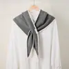 Novo Xale Cruzado de Tricô Estilo Coreano para Mulheres, Cachecol Triângulo Color-Blocked com Borda de Faux Cashmere, Proteção para Pescoço e Ombros em Ambientes com Ar Condicionado na Primavera e Verão