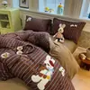 Conjunto de Roupa de Cama Cartoon 100% Algodão Escovado Quatro Peças Outono/Inverno Dormitório Capa de Edredom Espessa Bordado de Toalha Lençol Roupa de Cama 4