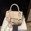 Bolsa de Mão Patchwork Minimalista Transfronteiriça para Mulheres Verão 2026 Nova Bolsa de Ombro de Nicho Moda Versátil Bolsa de Ombro Transversal