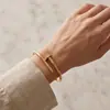 Pulseira de Unha Europeia e Americana Cruzada Cravejada com Zircônia Pulseira de Luxo Leve com Toque de Alto Padrão Joia de Mão Elegante para Mulheres