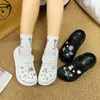 2026 Nuevo Modelo Oso de Pedrería y Perlas Corazón Femenino Agujero Accesorios para Zapatos Flor Desmontable DIY para Zapatos Hebilla de Zapato de Moda