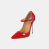 Novo modelo desfile de moda versátil salto ultrafino bico fino strass sexy sapatos de salto alto de peça única sapatos de dama de honra sapatos de casamento para mulheres