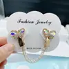 Clip de bufanda de cristal de moda coreana para mujer, hebilla de conexión de cuello ajustado para cárdigan, clip anti-exposición, venta al por mayor