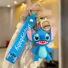Llavero de Stitch caricatura Lilo y Stitch muñeco colgante decoración de bolsa de pareja regalo pequeño lindo obsequio