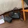 Bolso de Mujer 2026 Nuevo Modelo de Gama Alta Lujo Cesta Bolso de Mano Versátil Casual Moda Hombro Cruzado Bolso Cubo