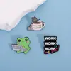 Animais Pequenos Como Sapos e Gatos Que Amam Trabalho, Acessórios de Broche de Caneca de Café e Chá Insígnia de Metal Pin de Lapela Medalha
