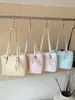 2026 Nuevo Bolso Tote de Diseño Nicho Estilo Coreano Bolso de Hombro de Gran Capacidad Bolsa Simple de Moda para Viajar Caricatura