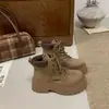 Botas Martin estilo ropa de trabajo, botines para mujer, nueva colección 2026, botas de suela gruesa para otoño/invierno, modernas, gamuza, retro, acabado desgastado, botas amarillas