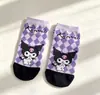 Calcetines para mujer primavera y verano nuevos dibujos animados japoneses lindos calcetines cortos morado versátil tendencia calcetines tipo barco stock al por mayor