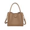 Bolsos de Mano para Mujer 2025 Nuevo Estilo Nicho Bolsos Tipo Cubo para Ropa de Trabajo Versátiles Bolsos Bandolera de Hombro Bolsos Populares para Mujer