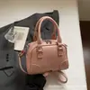 Bolsa-Travesseiro Estilo Novo Verão 2026 Transfronteiriça para Mulheres, Fashion e Tendência, Bolsa de Mão Estilosa, Bolsa de Ombro, Bolsa Transversal, Bolsa de Braço