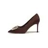 9169C-231 Ante hebilla cuadrada con pedrería suela roja poco profunda elegante para el trabajo banquete vestido de noche zapatos de mujer