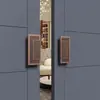 Nova Maçaneta de Porta Semicircular em Madeira Maciça Estilo Chinês em Estoque Placa de Alumínio Esculpida Maçaneta de Porta de Vidro Deslizante de Abertura Dupla para Hotel Estilo Luxo Leve