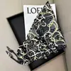 Bufanda Triángulo de Cadena de Lunares Versátil de Moda Elegante de Gama Alta de Seda Artificial para la Cintura Pañuelo Decorativo para el Sol para la Cabeza