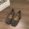 Sapatos Retro de Dedo Dividido Casco de Cavalo Fivela de Uma Tira Boca Rasa Solado Macio Camurça Estilo Coreano INS Versátil para o Dia a Dia Pessoa Preguiçosa Sapatos Baixos