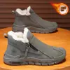 Zapatos de Hombre Slip-On Invierno Nuevos de Terciopelo Cálidos de Algodón de Caña Alta Casuales Deportivos Antideslizantes Zapatos de Seguridad para el Trabajo