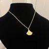 2025 Novo Modelo Brilhante Gelo Picado Folha de Ginkgo Auspicioso Pingente Pequeno Colar da Sorte Retrô Exquisito Sensação de Alto Padrão