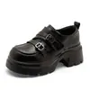 Sapatos Mocassins Plataforma Femininos 2026 Novo Estilo Britânico Retrô Velcro Sapatos Pequenos de Couro Aumento de Altura Antiderrapantes Para Pessoas Baixas Sapatos Individuais