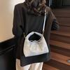 Bolsa de Mão com Laço Bolsa Feminina 2025 Nova Primavera Moda Coreana Bolsa Tiracolo Transversal Versátil Bolinhos