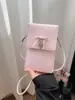 Nova Bolsa Mini Transversal 2026 para Mulheres, Bolsa de Ombro Versátil na Moda, Couro Macio com Bolinhas, Adequada para Carregar Celular e Chaves