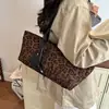 2026 nueva moda transfronteriza para mujer, bolso simple para axila, coreano casual para ir al trabajo, retro, estampado de leopardo, bolso de hombro