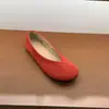 Mocasines planos retro de gamuza de verano 2025 Versátiles Cómodos Suela suave Caramelo Zapatos de mujer Zapatos tipo mule