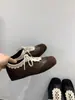 Zapatos de Entrenamiento Virtue Transpirables para Mujer Versátiles Otoño Nuevo Estilo Nuevo Retro Deportivos Casuales para Estudiantes Cordones Otoño 2026 Suela Suave