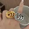 Anel de Flor Espiral com Design Único Anel Aberto Vazado de Moda Versátil Anel de Metal Francês de Alta Qualidade para Mulheres
