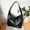 2026 Nova Bolsa Feminina Europeia e Americana Retrô Grande Capacidade Bolsa de Ombro Tendência Bolsa Tote Versátil Moderna Bolsa de Ombro Transversal