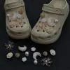 Flor de zapato de mariposa vidriada iridiscente Aurora, Hebilla de zapato de flor de cristal Aurora desmontable para bricolaje, Famosa en Internet